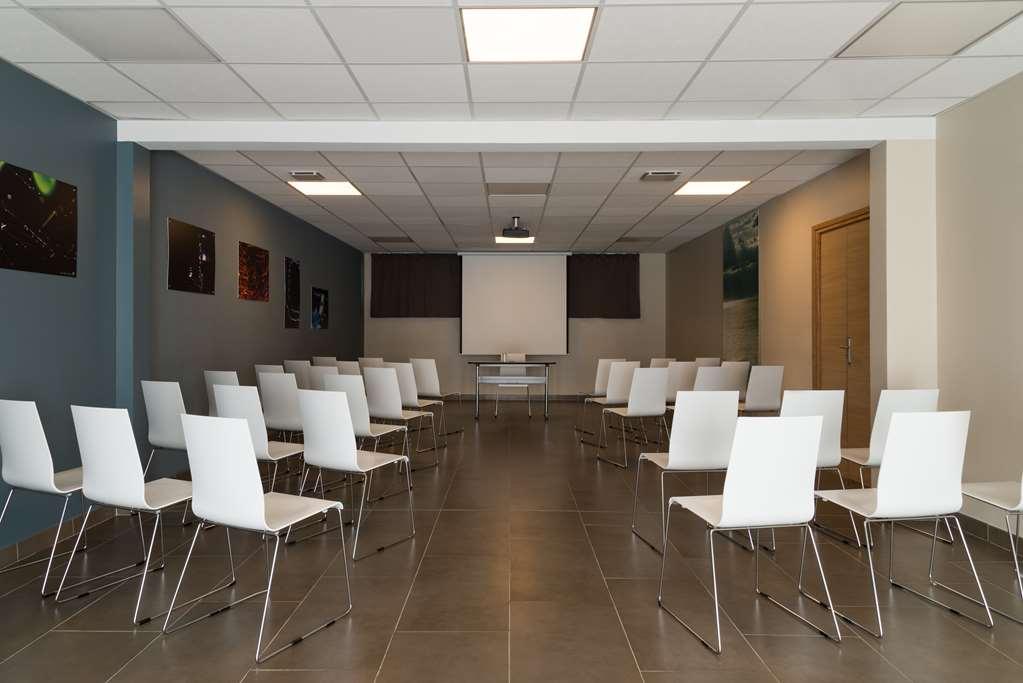 The Originals City, Hotel Ecoparc, Montpellier Est Saint-Aunes Amenities photo